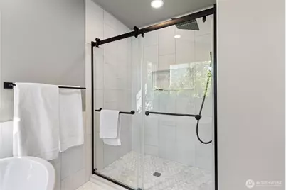 23124 NE 8th Place, Sammamish, WA 98074 - Photo 25