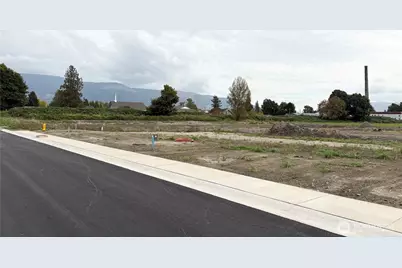 416 W 3rd Street, Everson, WA 98247 - Photo 3