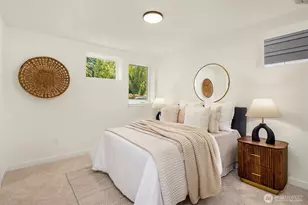 10821 11th Ave NE, Seattle, WA 98125 - Photo 11