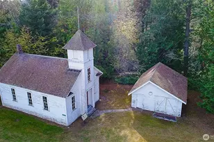 4200 Sharpe Ln, Anacortes, WA 98221 - Photo 3