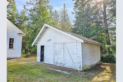 4200 Sharpe Lane, Anacortes, WA 98221 - Photo 29