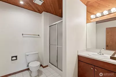 5019 E Mercer Way, Mercer Island, WA 98040 - Photo 21