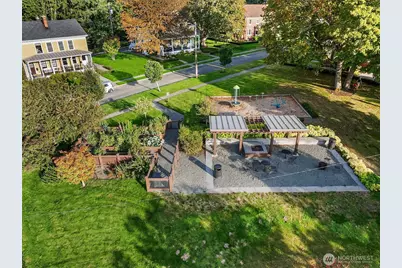 4422 Montana Circle W, Seattle, WA 98199 - Photo 31