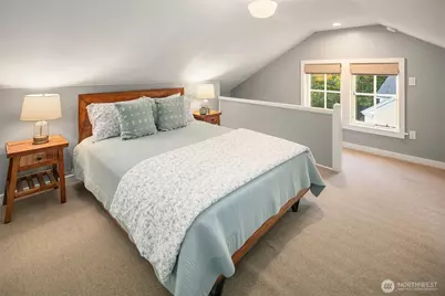 4422 Montana Circle W, Seattle, WA 98199 - Photo 21