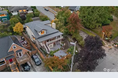 4712 SW Brace Point Drive, Seattle, WA 98136 - Photo 3