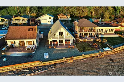 14028 Evergreen Way, Stanwood, WA 98292 - Photo 1