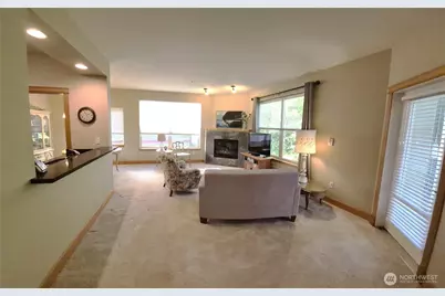 259 W Bakerview Road #C203, Bellingham, WA 98226 - Photo 3