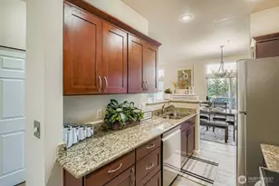 2132 NW Pacific Yew Pl, Issaquah, WA 98027 - Photo 11