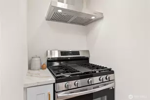 7310 35th Ave SW, Seattle, WA 98126 - Photo 17