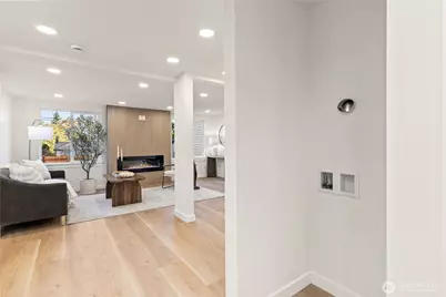 7310 35th Avenue SW, Seattle, WA 98126 - Photo 9