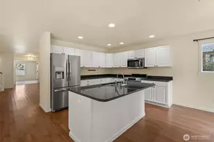 1305 Foreman Rd, DuPont, WA 98327 - Photo 9