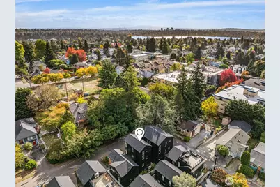 8547 Evanston Avenue N, Seattle, WA 98103 - Photo 33