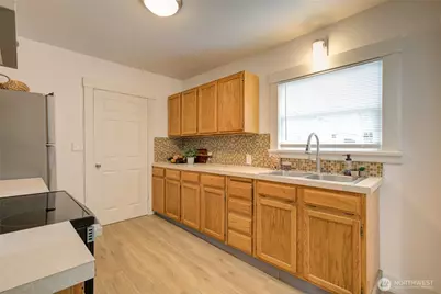 909 Wood Avenue, Hoquiam, WA 98550 - Photo 11