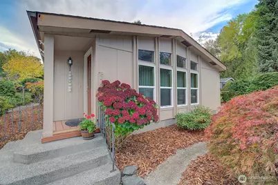 17308 Woodcrest Drive NE, Bothell, WA 98011 - Photo 3