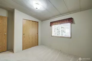 17308 Woodcrest Dr NE, Bothell, WA 98011 - Photo 27