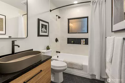 4318 NE 41st Street, Seattle, WA 98105 - Photo 25