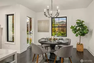 4318 NE 41st St, Seattle, WA 98105 - Photo 13