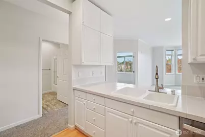 122 State Street S #208E, Kirkland, WA 98033 - Photo 11