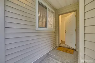 8705 1st Pl NE, Lake Stevens, WA 98258 - Photo 5