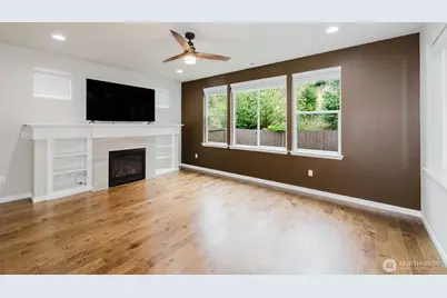 3850 Portside Drive, Bremerton, WA 98312 - Photo 11