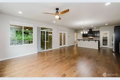 3850 Portside Drive, Bremerton, WA 98312 - Photo 13