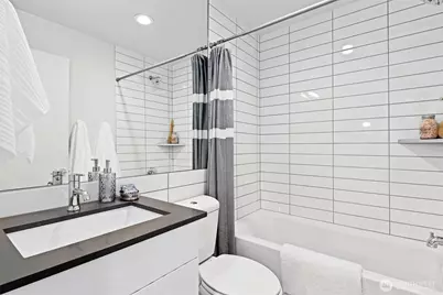 700 S Willow St, Seattle, WA 98108 - Photo 25