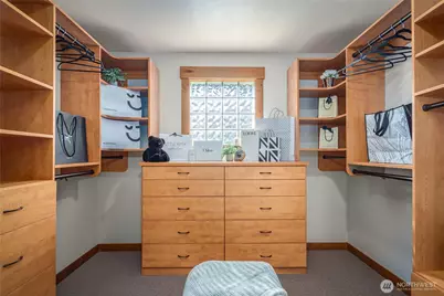 937 N 71st Street, Seattle, WA 98103 - Photo 25