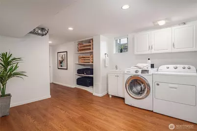 937 N 71st Street, Seattle, WA 98103 - Photo 33