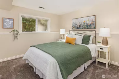 642 213th Place NE, Sammamish, WA 98074 - Photo 31