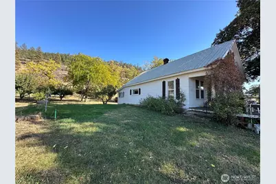 640 Highland Loop Road, Kettle Falls, WA 99141 - Photo 5