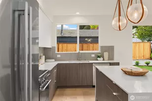 215 NE 123rd St, Seattle, WA 98125 - Photo 9