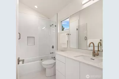 215 NE 123rd Street, Seattle, WA 98125 - Photo 25