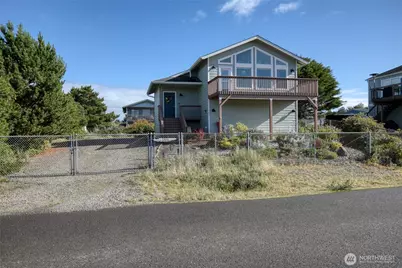 544 Sand Dune Avenue SW, Ocean Shores, WA 98569 - Photo 1