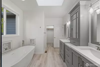 425 S 39th Place, Mount Vernon, WA 98274 - Photo 19