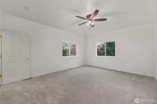 425 S 39th Pl, Mount Vernon, WA 98274 - Photo 17