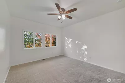 425 S 39th Place, Mount Vernon, WA 98274 - Photo 25