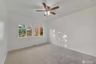 425 S 39th Pl, Mount Vernon, WA 98274 - Photo 25