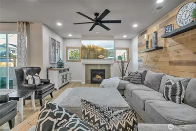 463 Petersen Drive E, Enumclaw, WA 98022 - Photo 17