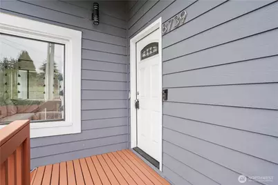 8739 17th Avenue NW, Seattle, WA 98117 - Photo 5