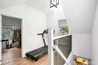 8739 17th Avenue NW, Seattle, WA 98117 - Photo 19