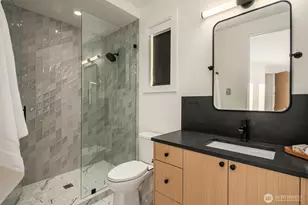 928 and 926 18th Ave W, Kirkland, WA 98033 - Photo 19