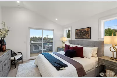 8001 25th Avenue NW, Seattle, WA 98117 - Photo 29