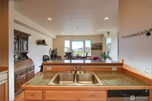 1850 SW Scenic Heights St, Oak Harbor, WA 98277 - Photo 7