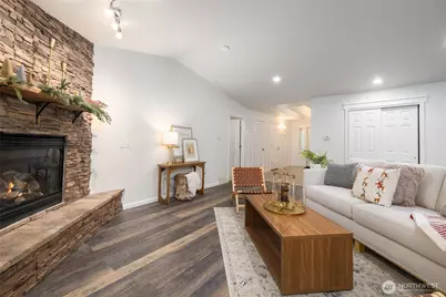 19366 Parson Creek Road, Burlington, WA 98233 - Photo 5