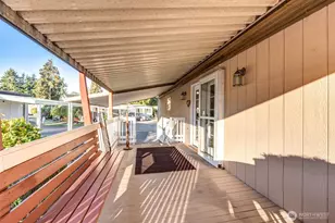 11622 Silver Lake Rd, Everett, WA 98208 - Photo 7