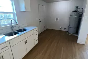 915 E 52nd St, Tacoma, WA 98404 - Photo 23