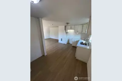 915 E 52nd Street, Tacoma, WA 98404 - Photo 11