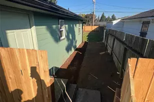 915 E 52nd St, Tacoma, WA 98404 - Photo 5