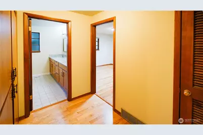 16902 28th Avenue SW, Burien, WA 98166 - Photo 15