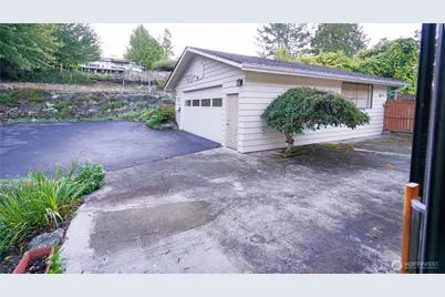 16902 28th Avenue SW, Burien, WA 98166 - Photo 31